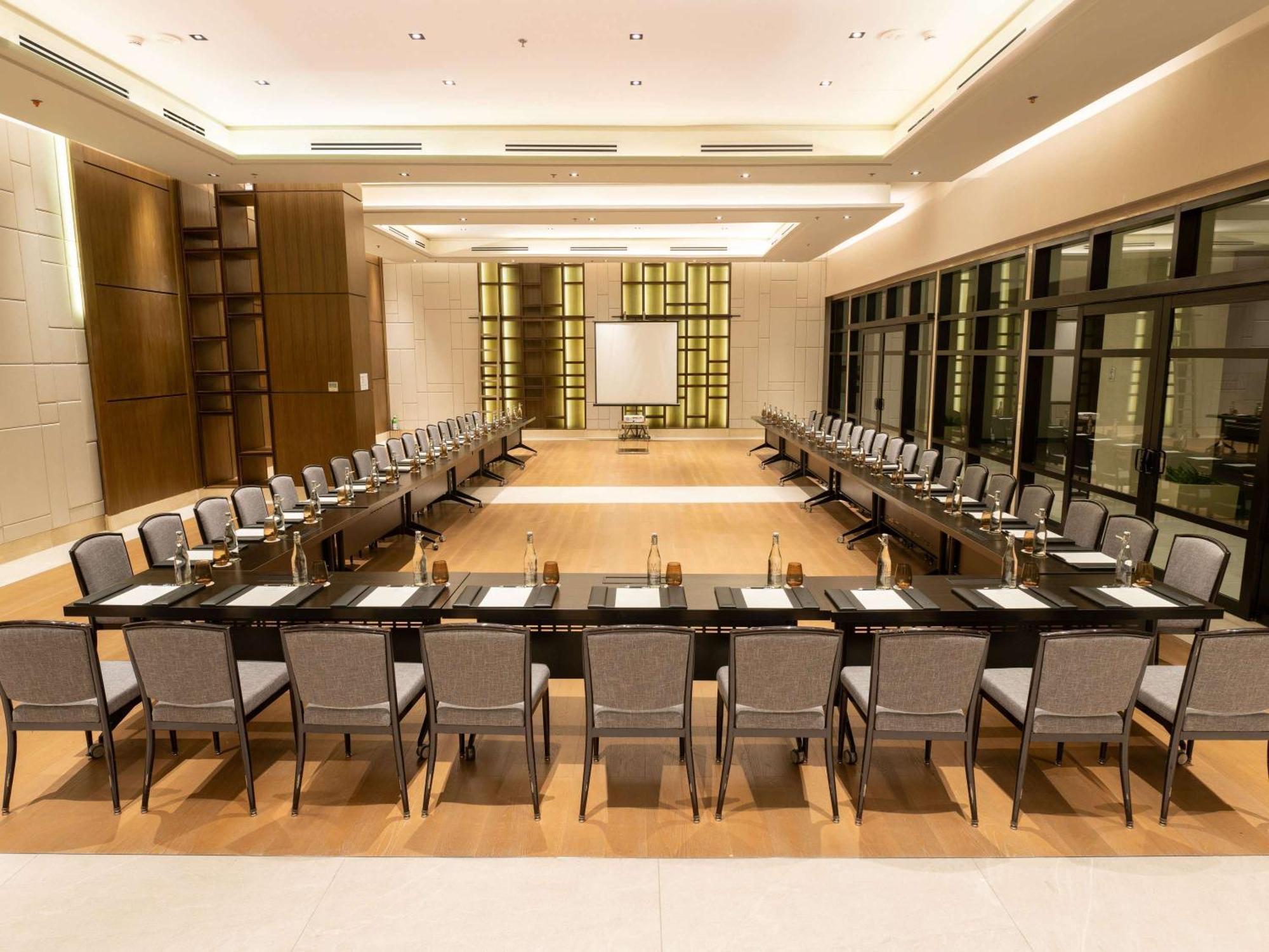 Admiral - Mgallery Hotel Manila